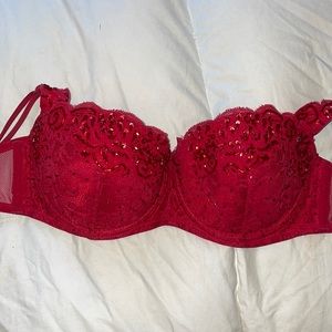 Victoria’s Secret Demi, cut red sequin bra 34c